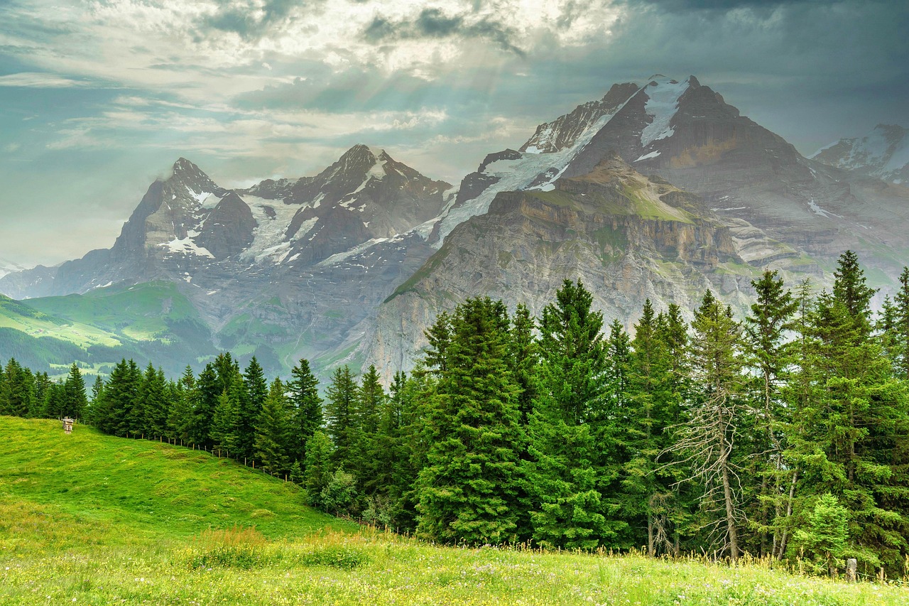 raikom-eiger-7307391_1280